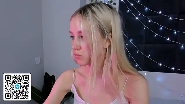 Snapshot of Anellyball chatting on March 2026 09:12:02 AM Anellyball online show from March 2026 09:12:02 AM