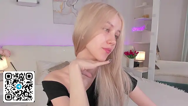 Snapshot of Anellyball chatting on April 2026 09:40:01 AM Anellyball online show from April 2026 09:40:01 AM