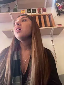 Snapshot of Sara-cooper2 chatting on September 2025 05:24:02 PM Sara-cooper2 online show from September 2025 05:24:02 PM