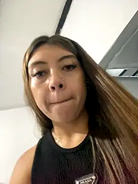 Snapshot of Sara-cooper2 chatting on October 2025 08:06:02 PM Sara-cooper2 online show from October 2025 08:06:02 PM