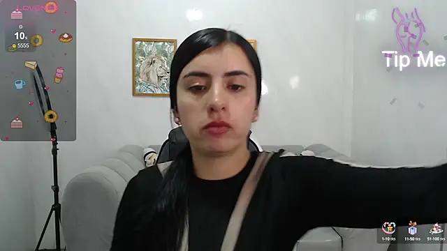 Eilyn love b online show from October 2025 01:09:02 PM