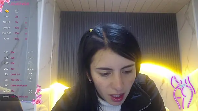 Eilyn love b online show from October 2025 12:46:01 PM