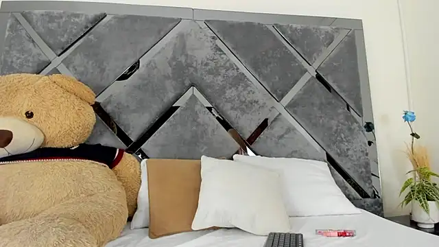 Snapshot of Sweet_Salome1 chatting on October 2025 12:38:01 PM Sweet Salome1 online show from October 2025 12:38:01 PM