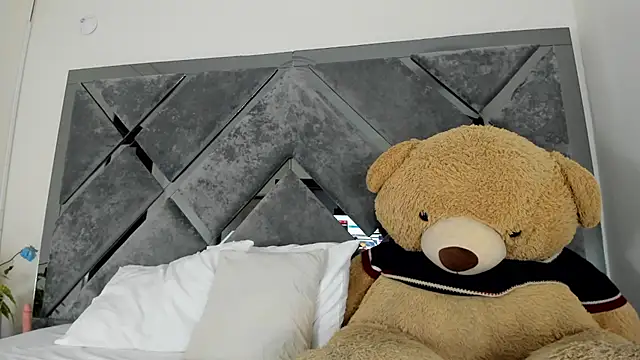 Snapshot of Sweet_Salome1 chatting on October 2025 12:19:02 PM Sweet Salome1 online show from October 2025 12:19:02 PM