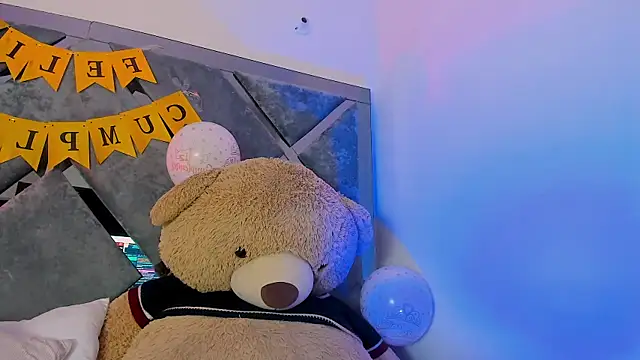 Snapshot of Sweet_Salome1 chatting on November 2025 12:56:01 PM Sweet Salome1 online show from November 2025 12:56:01 PM