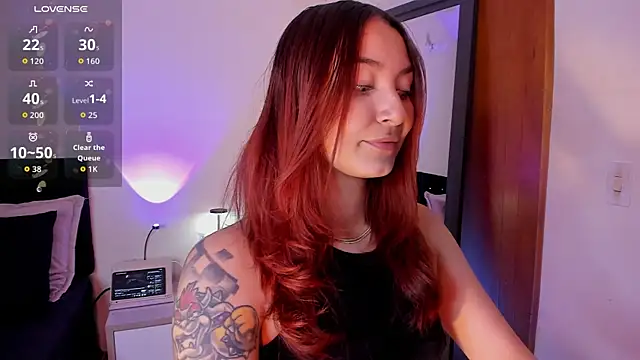 Snapshot of Isis-Blaze chatting on December 2025 11:48:01 AM Isis-Blaze online show from December 2025 11:48:01 AM