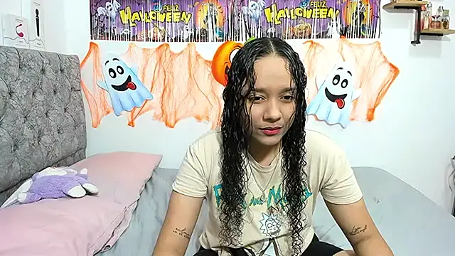 nay and aleja1 online show from October 2025 02:35:01 AM