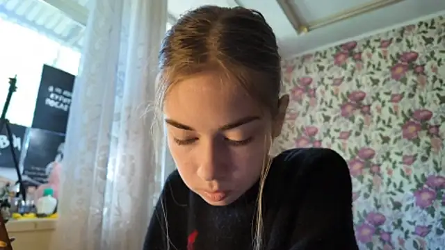 Witching Moon online show from September 2025 07:42:01 AM