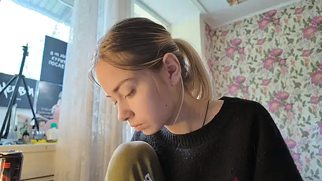 Witching Moon online show from September 2025 07:43:01 AM