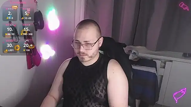 Snapshot of FabianKinky chatting on November 2025 05:11:01 PM FabianKinky online show from November 2025 05:11:01 PM