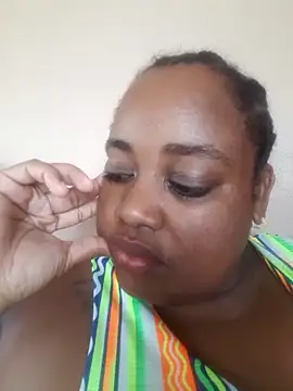 Snapshot of Karamelsaus chatting on September 2025 06:41:02 PM Karamelsaus online show from September 2025 06:41:02 PM