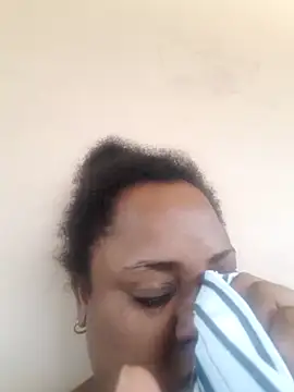 Snapshot of Karamelsaus chatting on October 2025 03:45:01 PM Karamelsaus online show from October 2025 03:45:01 PM