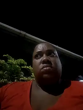 Snapshot of Karamelsaus chatting on October 2025 05:52:02 AM Karamelsaus online show from October 2025 05:52:02 AM