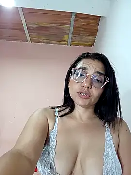 Snapshot of Sensual_Anyelie chatting on September 2025 09:22:02 AM Sensual Anyelie online show from September 2025 09:22:02 AM