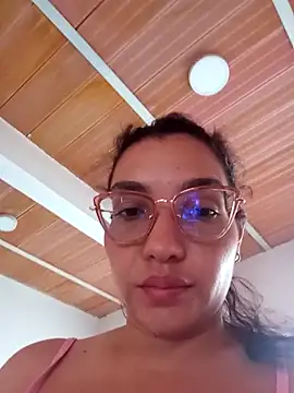 Snapshot of Sensual_Anyelie chatting on November 2025 11:25:02 AM Sensual Anyelie online show from November 2025 11:25:02 AM