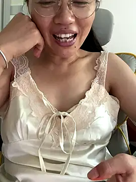 coco-o online show from September 2025 08:49:01 AM