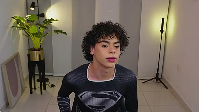 Timmyshy  online show from November 2025 12:43:01 AM