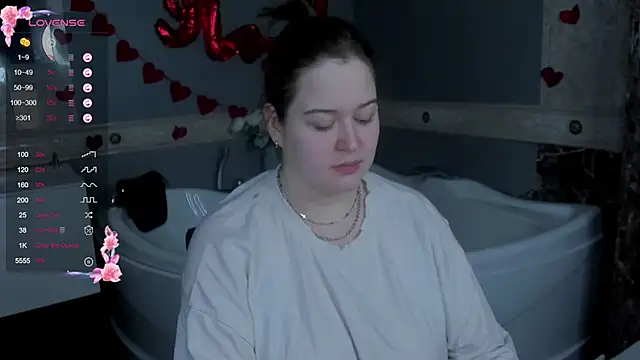 HelenHartt online show from February 2026 09:00:02 AM