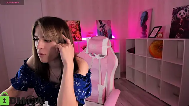 lasly moon online show from January 2026 12:02:01 AM