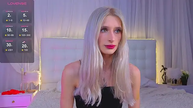 Monica Leen online show from February 2026 06:24:01 AM