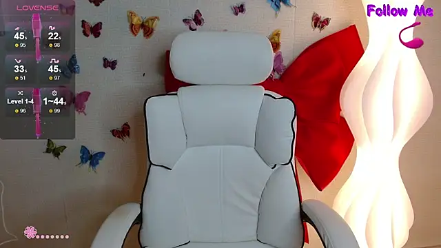 Snapshot of Boobyy-Bae chatting on October 2025 01:26:01 AM Boobyy-Bae online show from October 2025 01:26:01 AM