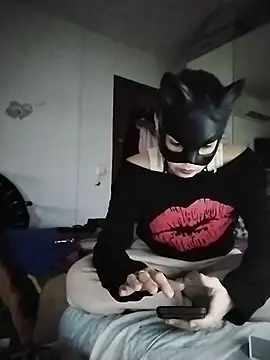 Snapshot of SweetSun69 chatting on February 2026 05:32:01 PM SweetSun69 online show from February 2026 05:32:01 PM