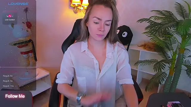 Little Rockk online show from October 2025 04:57:01 AM