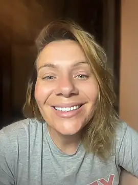 emmasweett11 online show from June 2026 09:42:02 PM