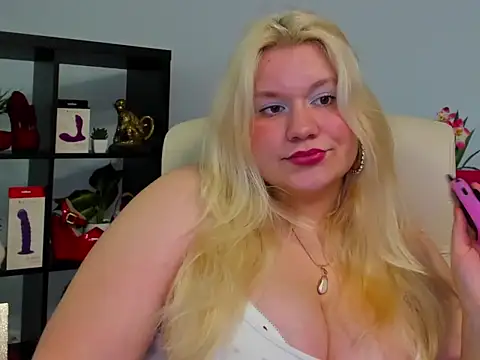 Snapshot of samantha_darling chatting on May 2026 07:26:01 AM samantha darling online show from May 2026 07:26:01 AM