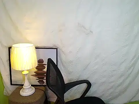 Snapshot of SultryCyraFoxmore chatting on February 2026 02:59:02 PM SultryCyraFoxmore online show from February 2026 02:59:02 PM