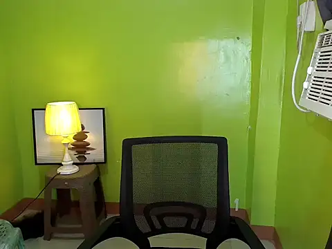 Snapshot of SultryCyraFoxmore chatting on April 2026 04:00:01 AM SultryCyraFoxmore online show from April 2026 04:00:01 AM