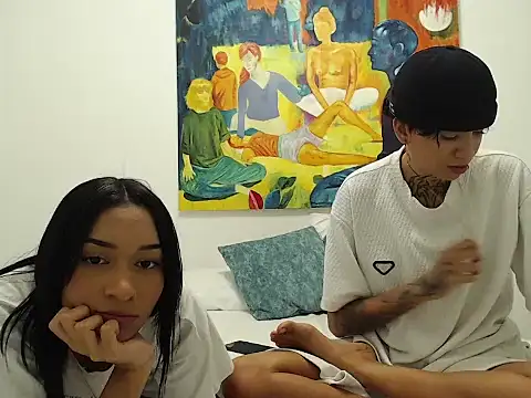 Snapshot of ParisAndVi chatting on September 2025 01:49:01 AM ParisAndVi online show from September 2025 01:49:01 AM