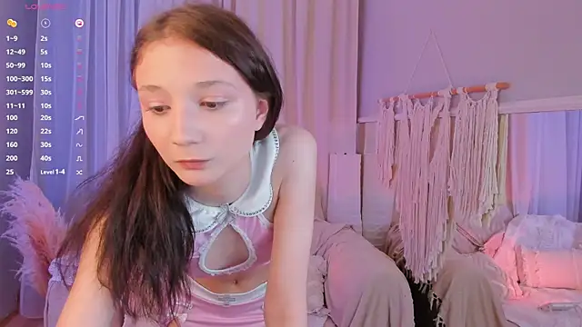 Snapshot of MilliMouse chatting on September 2025 05:13:01 PM MilliMouse online show from September 2025 05:13:01 PM