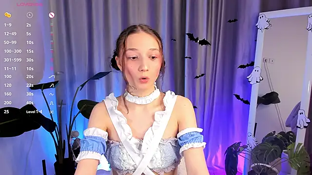 Snapshot of MilliMouse chatting on October 2025 06:32:01 PM MilliMouse online show from October 2025 06:32:01 PM