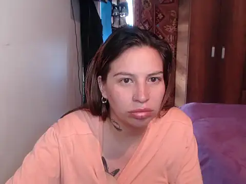 cloequeen15 online show from February 2026 12:59:02 PM