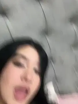 Snapshot of Aliciawhitee chatting on September 2025 04:34:02 AM Aliciawhitee online show from September 2025 04:34:02 AM