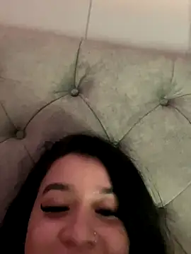 Snapshot of Aliciawhitee chatting on October 2025 11:35:01 PM Aliciawhitee online show from October 2025 11:35:01 PM