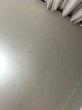 Snapshot of Aliciawhitee chatting on October 2025 12:10:02 AM Aliciawhitee online show from October 2025 12:10:02 AM