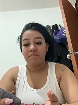 Snapshot of Aliciawhitee chatting on October 2025 12:44:01 AM Aliciawhitee online show from October 2025 12:44:01 AM