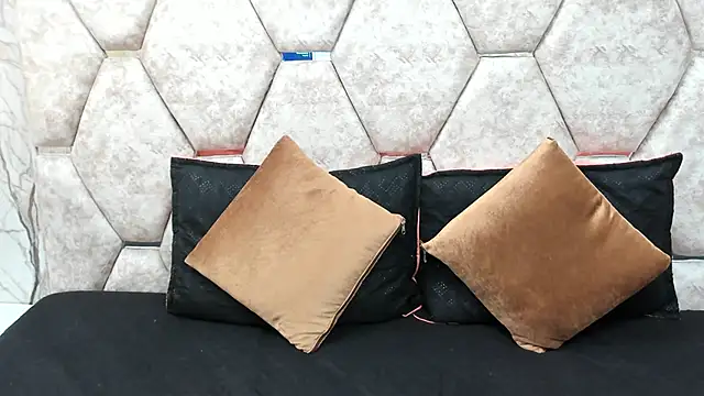 EXOTIC EBONY  online show from October 2025 07:12:02 PM