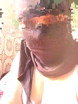 Snapshot of Forla-40 chatting on October 2025 12:50:01 PM Forla-40 online show from October 2025 12:50:01 PM