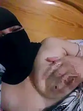 Snapshot of Forla-40 chatting on October 2025 09:36:02 PM Forla-40 online show from October 2025 09:36:02 PM