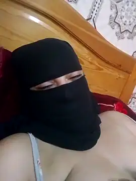 Snapshot of Forla-40 chatting on November 2025 10:27:01 AM Forla-40 online show from November 2025 10:27:01 AM