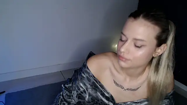 AishaKali online show from February 2026 08:35:02 AM