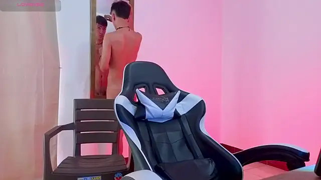 Snapshot of Mike_Benelli chatting on October 2025 12:14:02 PM Mike Benelli online show from October 2025 12:14:02 PM