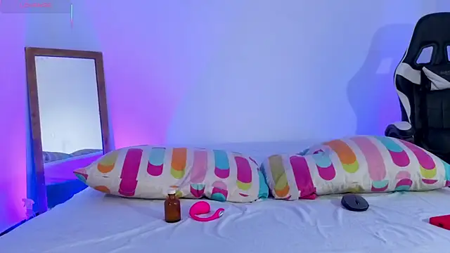 Snapshot of Mike_Benelli chatting on October 2025 09:04:02 PM Mike Benelli online show from October 2025 09:04:02 PM