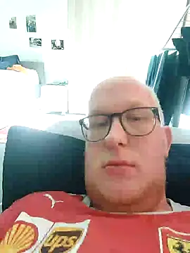 Snapshot of geilerd122 chatting on September 2025 01:33:02 PM geilerd122 online show from September 2025 01:33:02 PM