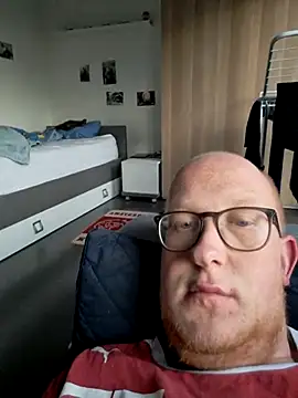 Snapshot of geilerd122 chatting on October 2025 03:57:02 PM geilerd122 online show from October 2025 03:57:02 PM