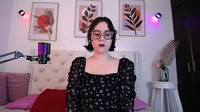 Snapshot of barbyehot chatting on November 2025 11:14:01 PM barbyehot online show from November 2025 11:14:01 PM