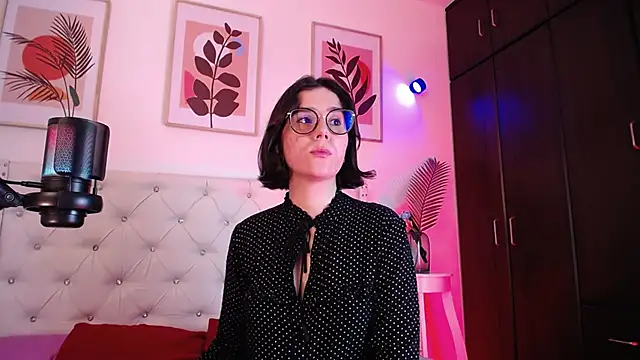 Snapshot of barbyehot chatting on November 2025 10:42:01 PM barbyehot online show from November 2025 10:42:01 PM